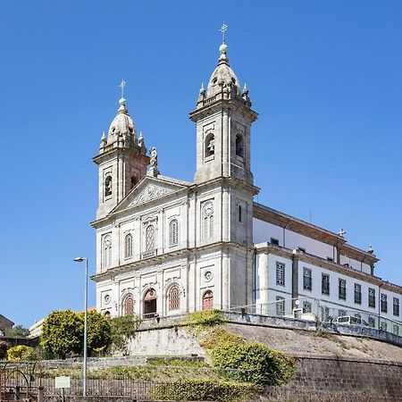 Elegant Studio W/ Ac & Balcony By Lovelystay Porto Bagian luar foto
